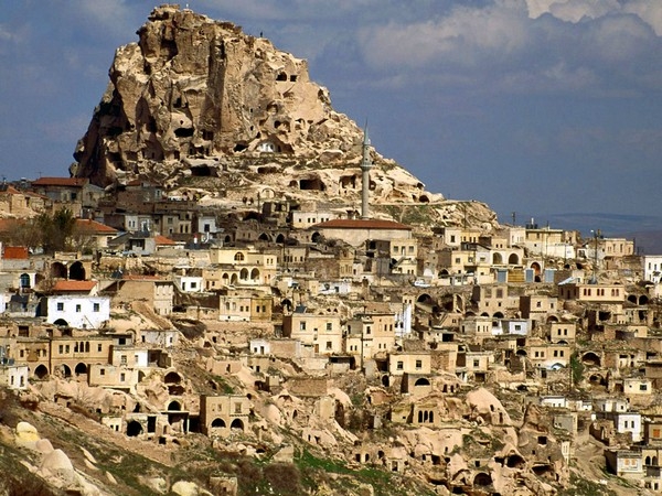 Cave-Dwelling (Turkey) – The Valley of Cappadocia, Göreme Town